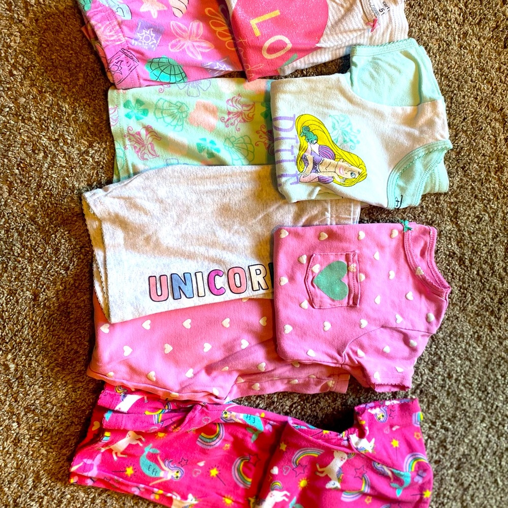 4 pairs of 5T pajama sets, short sleeve and shorts/pants